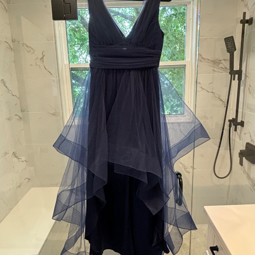 Chi Chi London Pleated Dress NWT - Picture 4 of 5